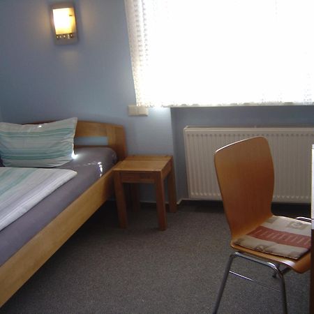 Hotel Garni Pension Ruth Mutterstadt Εξωτερικό φωτογραφία