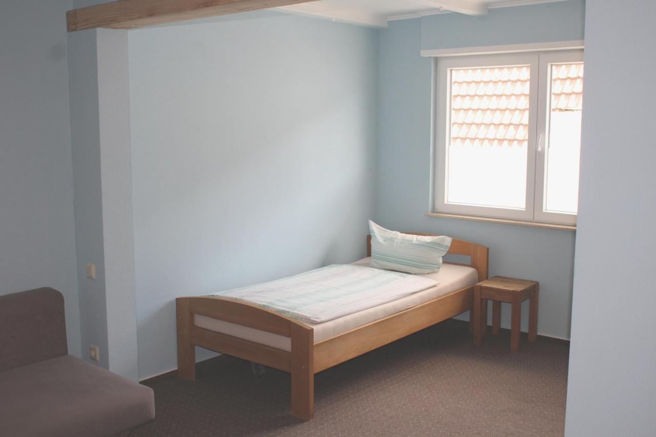 Hotel Garni Pension Ruth Mutterstadt Εξωτερικό φωτογραφία