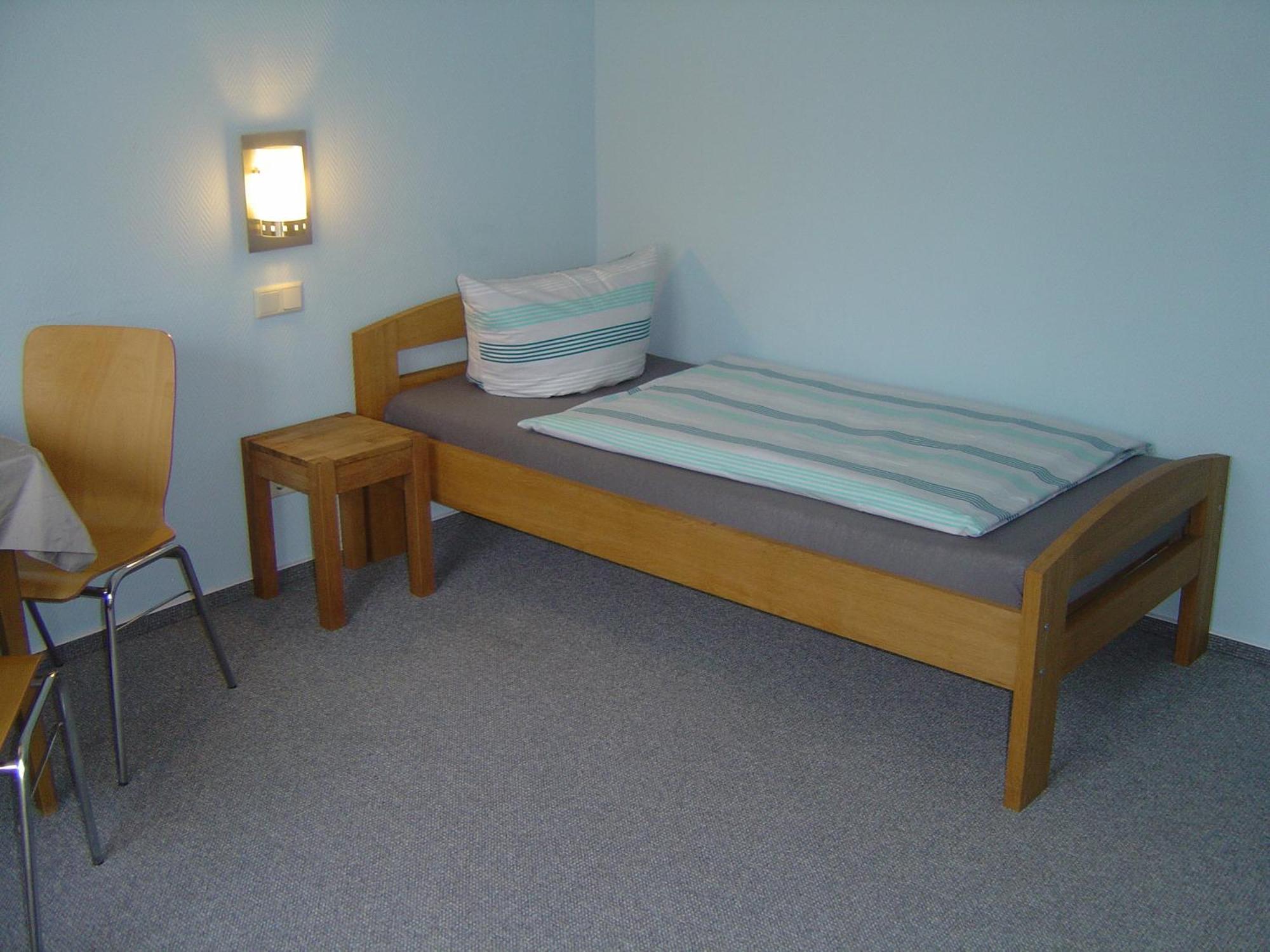 Hotel Garni Pension Ruth Mutterstadt Εξωτερικό φωτογραφία