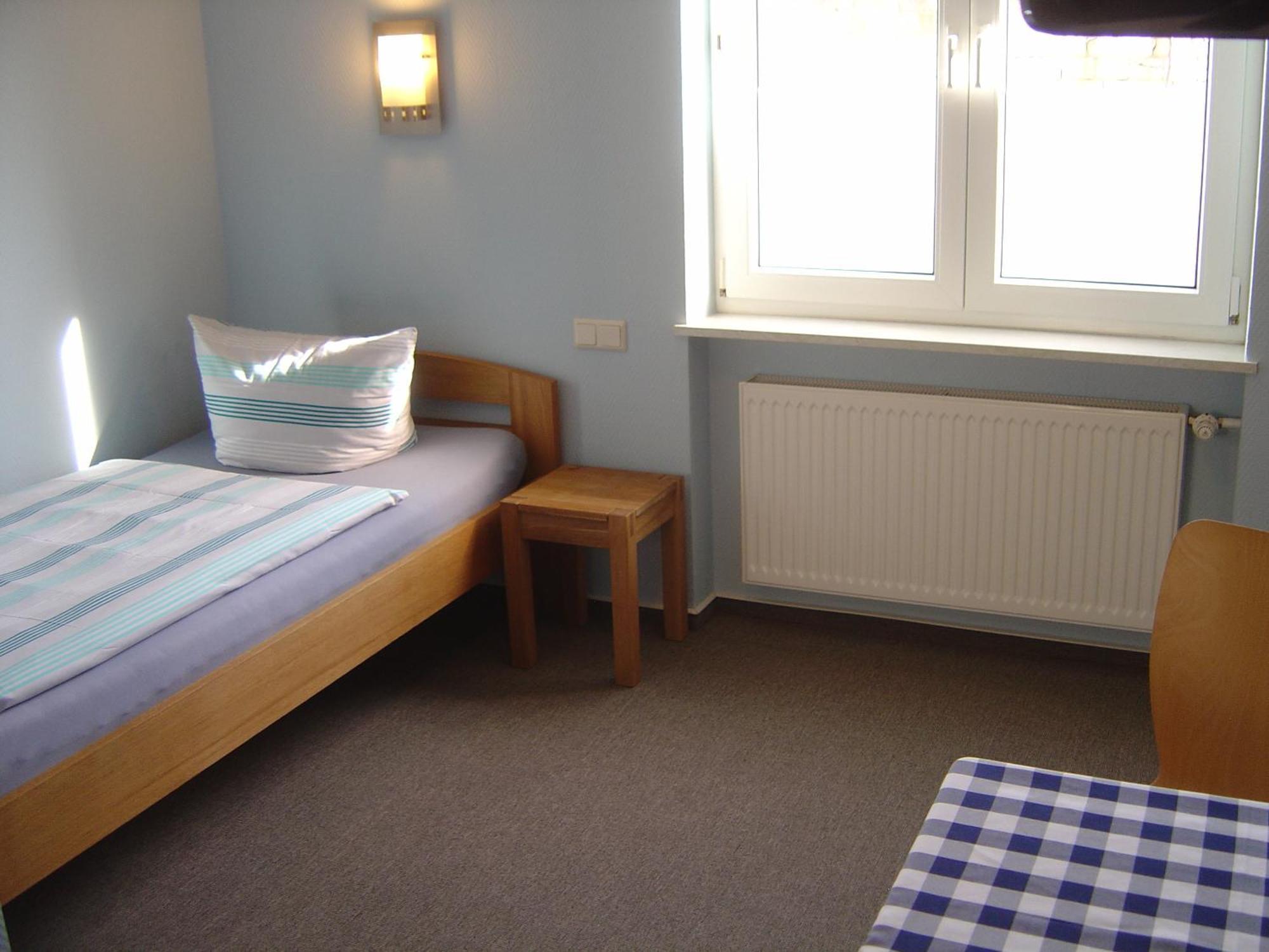 Hotel Garni Pension Ruth Mutterstadt Εξωτερικό φωτογραφία