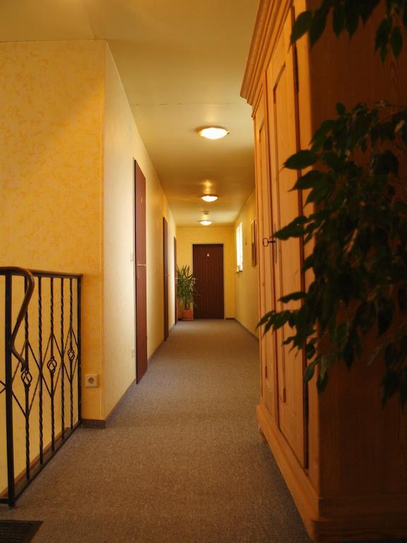 Hotel Garni Pension Ruth Mutterstadt Εξωτερικό φωτογραφία