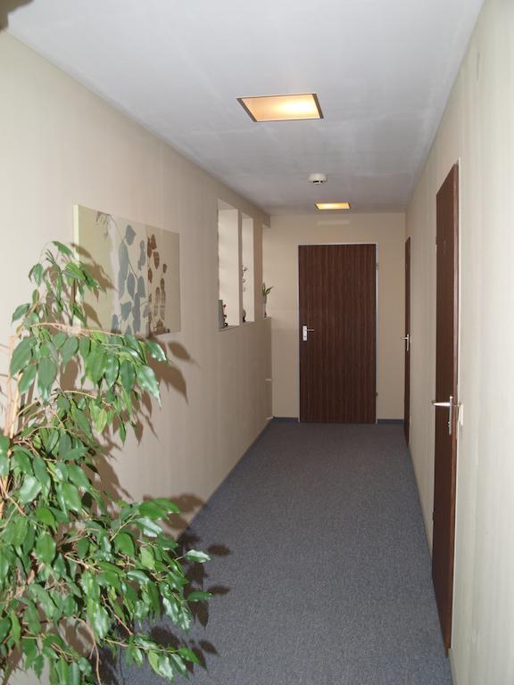 Hotel Garni Pension Ruth Mutterstadt Εξωτερικό φωτογραφία